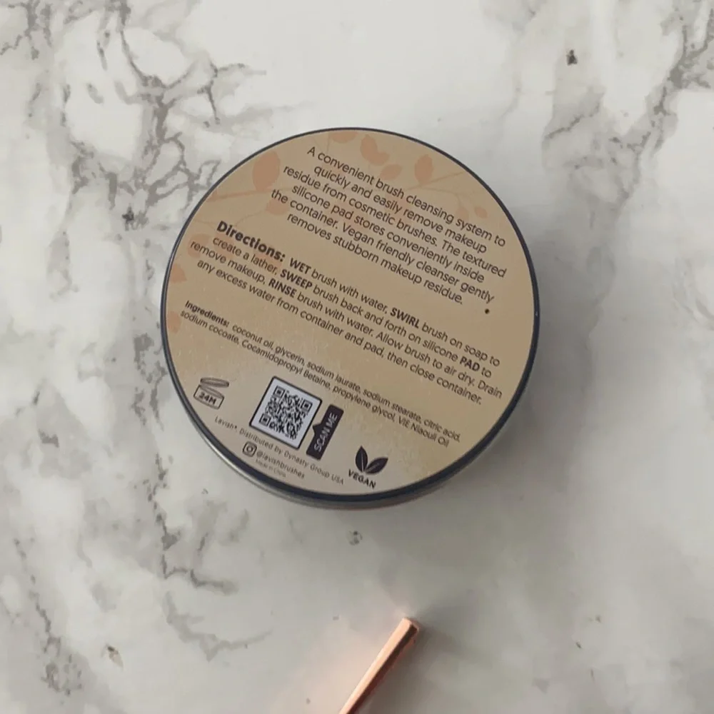 Iuxie wonderlust eye brushes and cleaning system